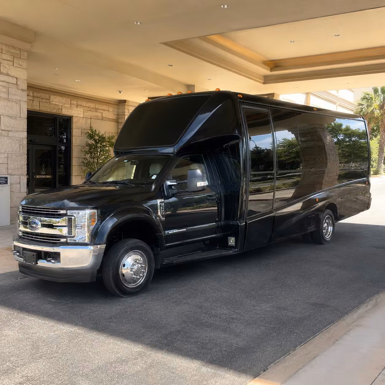 18 passenger party bus